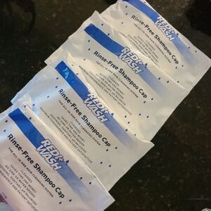 Rinse free shampoo cap
